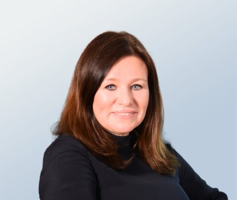 Karen Lynch photo